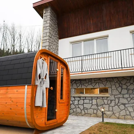 Mid-century Au Val-d'ajol Avec Parking Et Animaux Bienvenus - Fr-1-589-846 * Le Val-dʼAjol